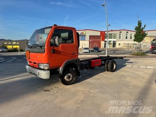 Nissan Cabstar E Busy / Vany