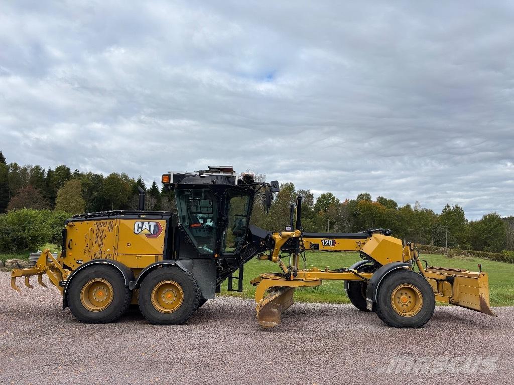 CAT 120 AWD Maszyny budowlane - Inne