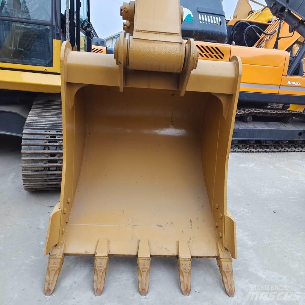 CAT 330 D Koparki gąsienicowe