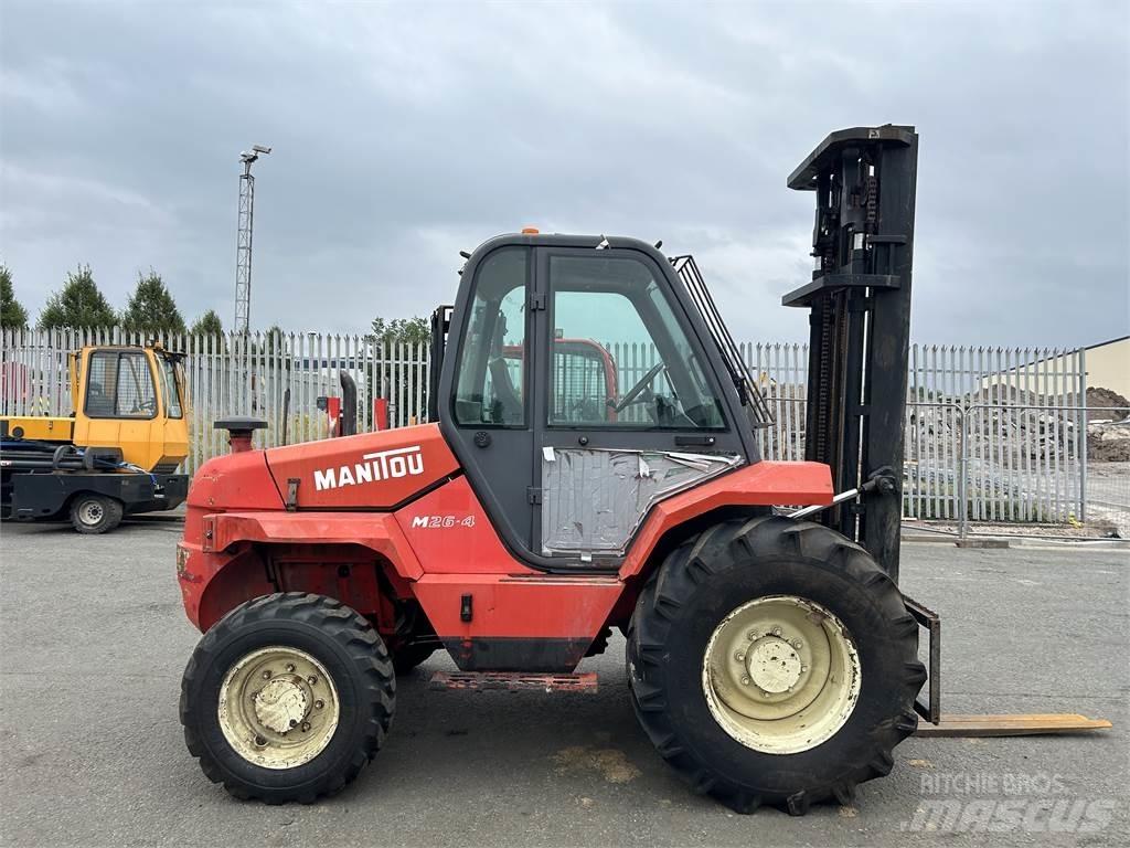 Manitou M26-4 Wózki widłowe terenowe