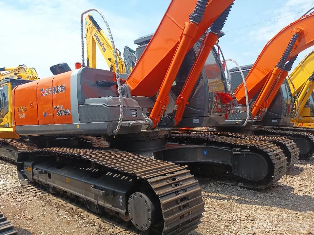 Hitachi ZX 240 Koparki gąsienicowe