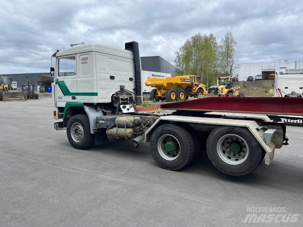 Volvo F 12    Lav km Ciągniki siodłowe
