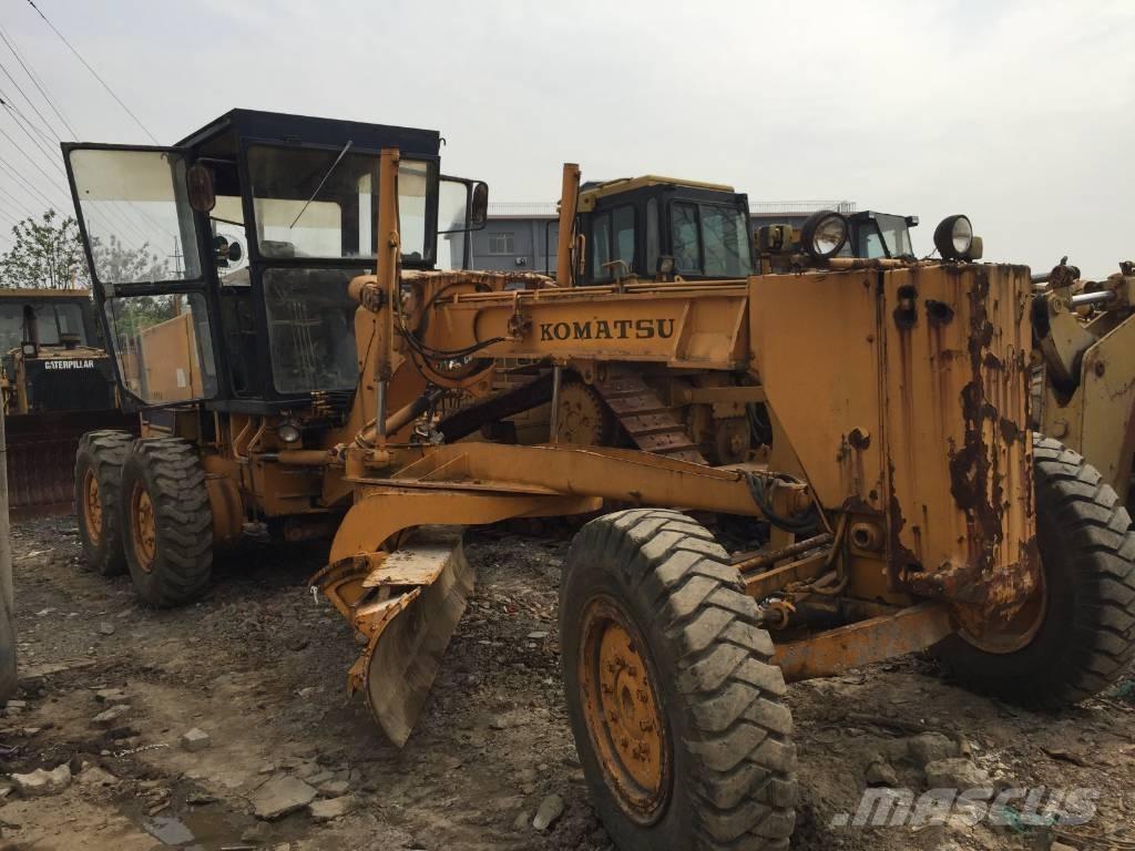Komatsu GD 511 A Równiarki