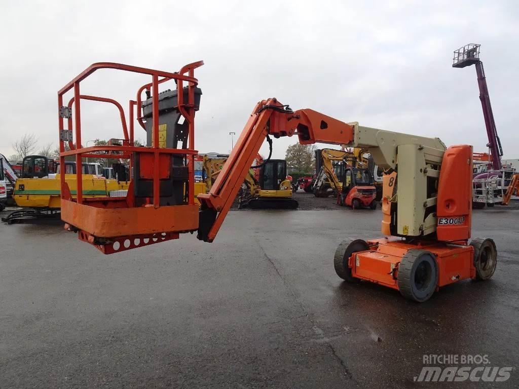 JLG E300AJP Podnośniki przegubowe