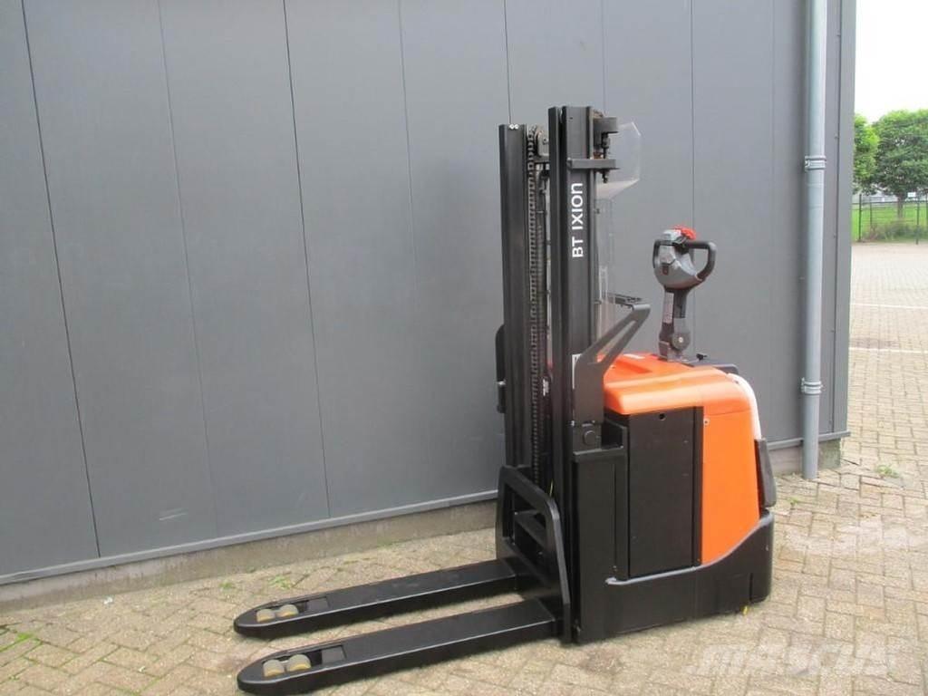BT SPE125 Wózki widłowe unoszące z platformą dla operatora