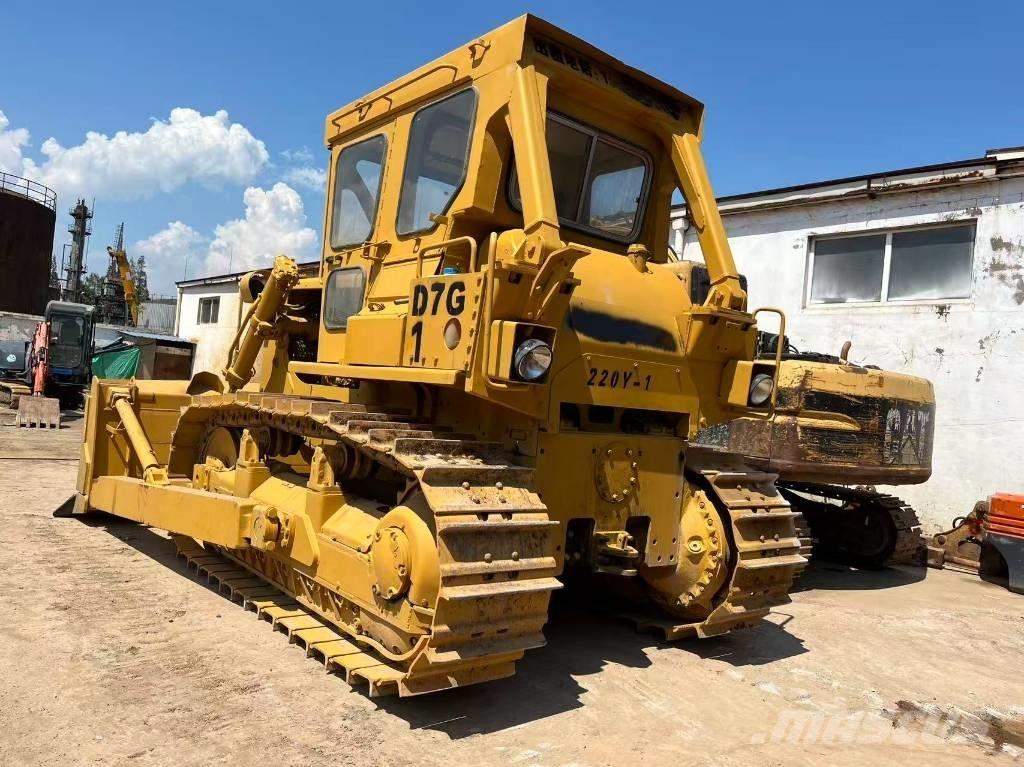 CAT D 7 G Spycharki gąsienicowe