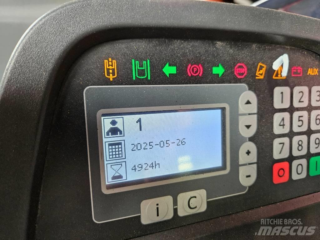 BT RR E 160 Wózki widłowe wysokiego składowania