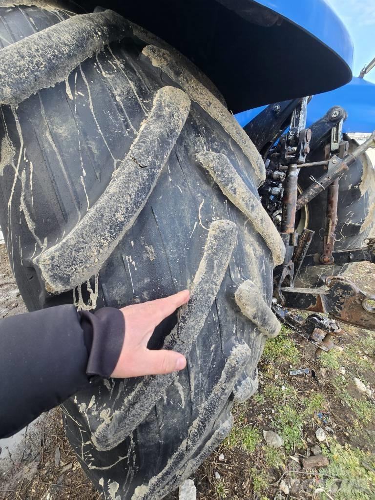 New Holland T 8030 Ciągniki rolnicze