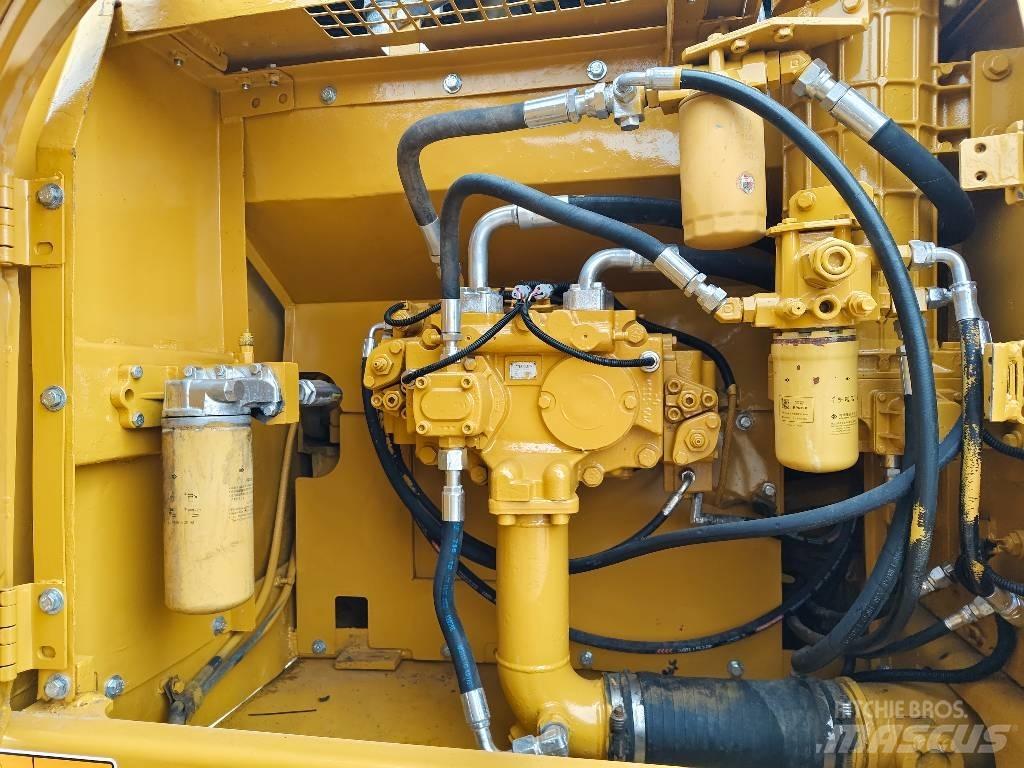 CAT 330 D2L Koparki gąsienicowe