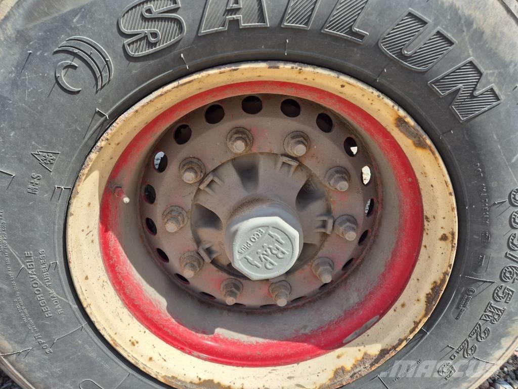 Nopa 3 axle tipper Przyczepy wywrotki