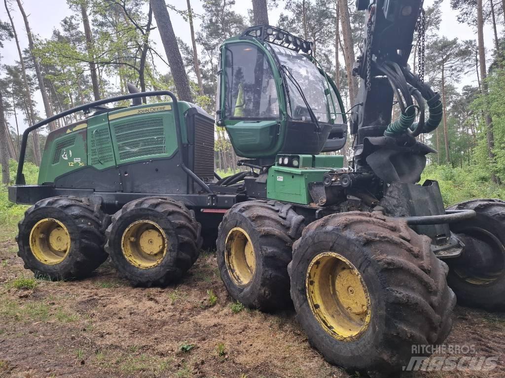 John Deere 1270 G Harwestery