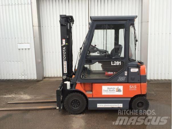 Toyota 7 FB MF 25 Wózki elektryczne