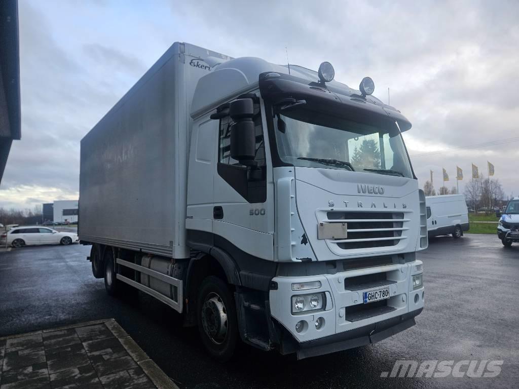 Iveco Stralis 6x2 Samochody ciężarowe ze skrzynią zamkniętą