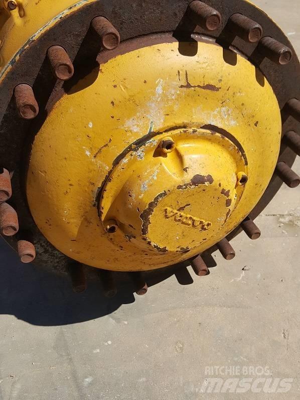 Volvo L120F G H Mosty, wały i osie