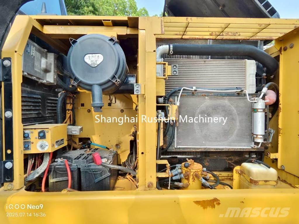 CAT 320 D Koparki gąsienicowe