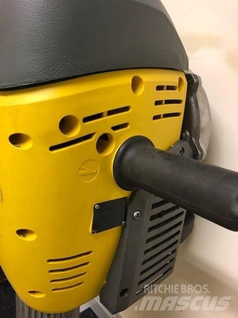 Wacker Neuson BH55rw Młoty hydrauliczne