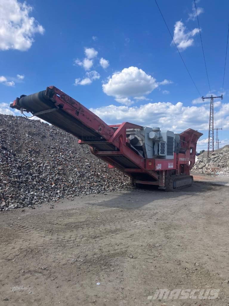 Sandvik QJ 340 Kruszarki mobilne
