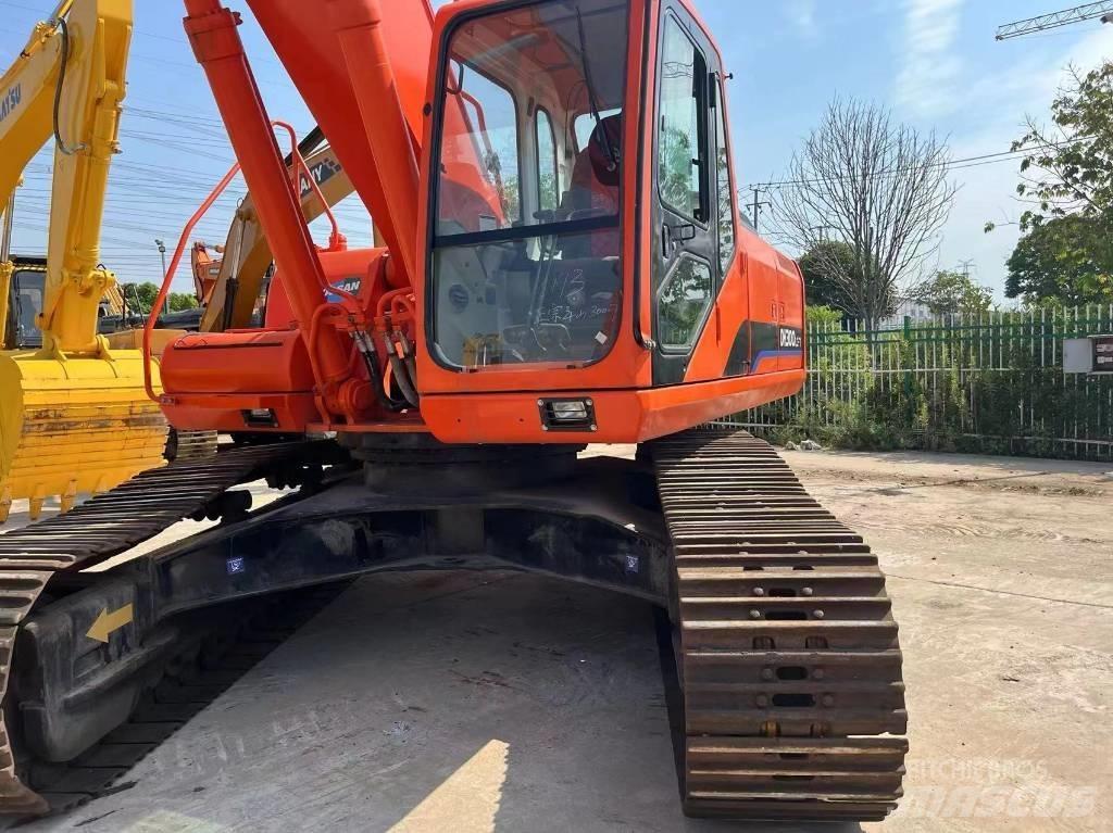 Doosan 300-7 Koparki gąsienicowe