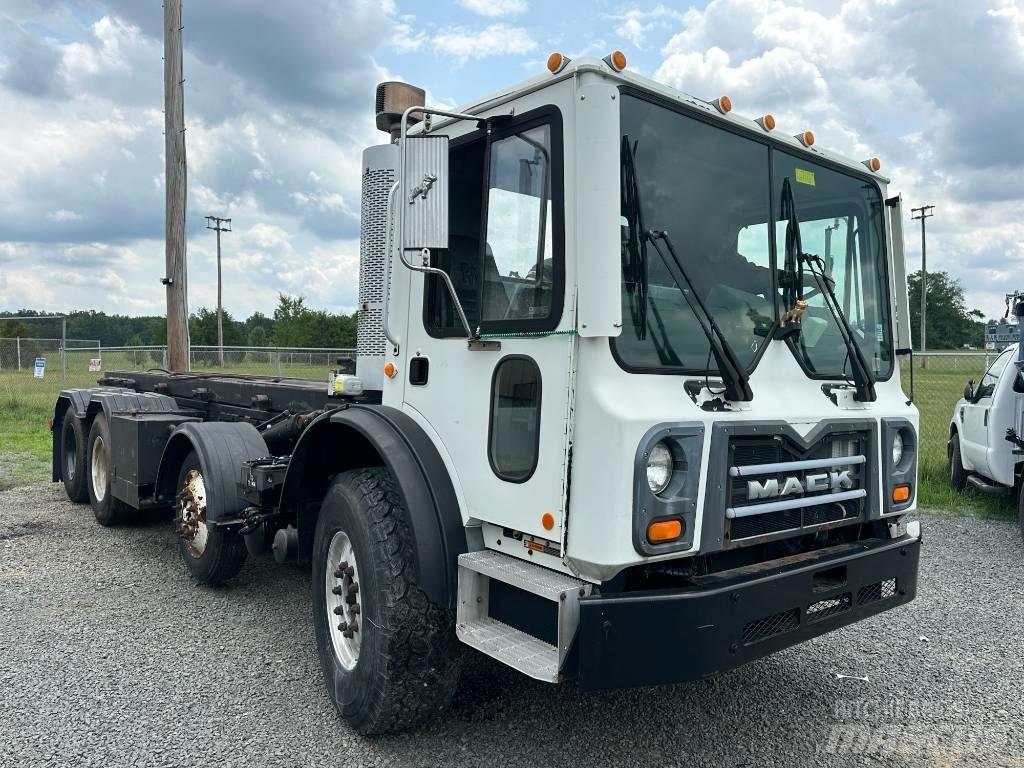Mack MRU613 Śmieciarki