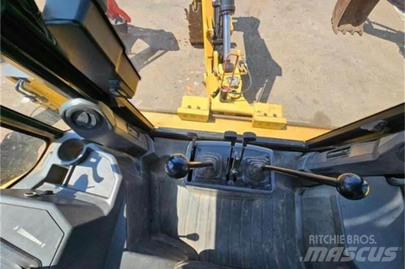 CAT 426F2 TLB Koparko-ładowarki