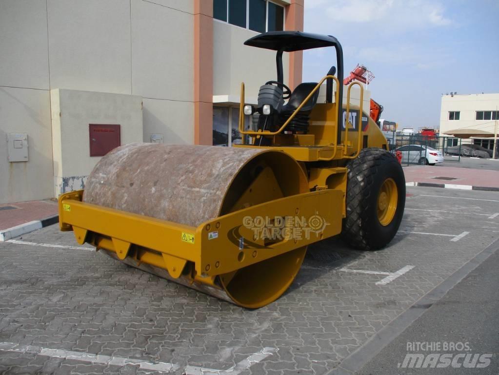 CAT CS 533 E Roller Walce jednobębnowe