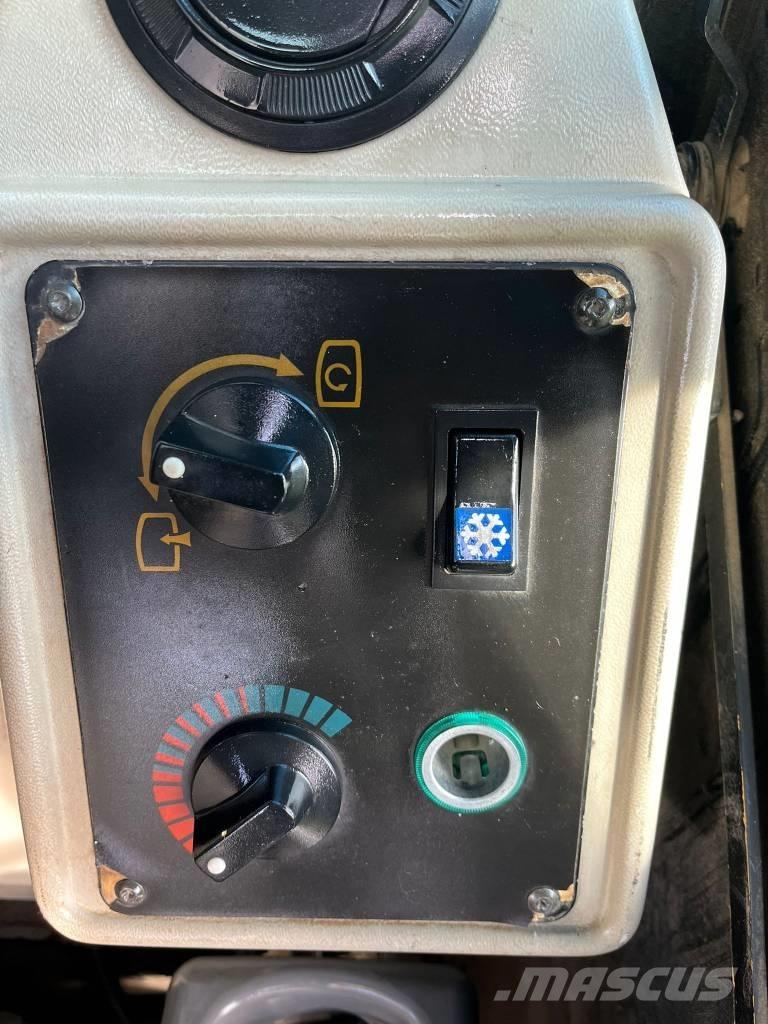 JCB JS 160 W Koparki kołowe