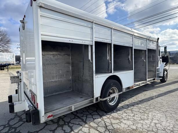 Freightliner M2 Samochody do transportu napojów