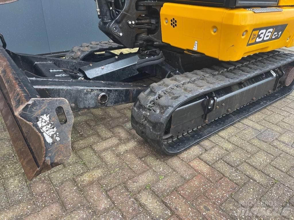 JCB 36c1 Minikoparki