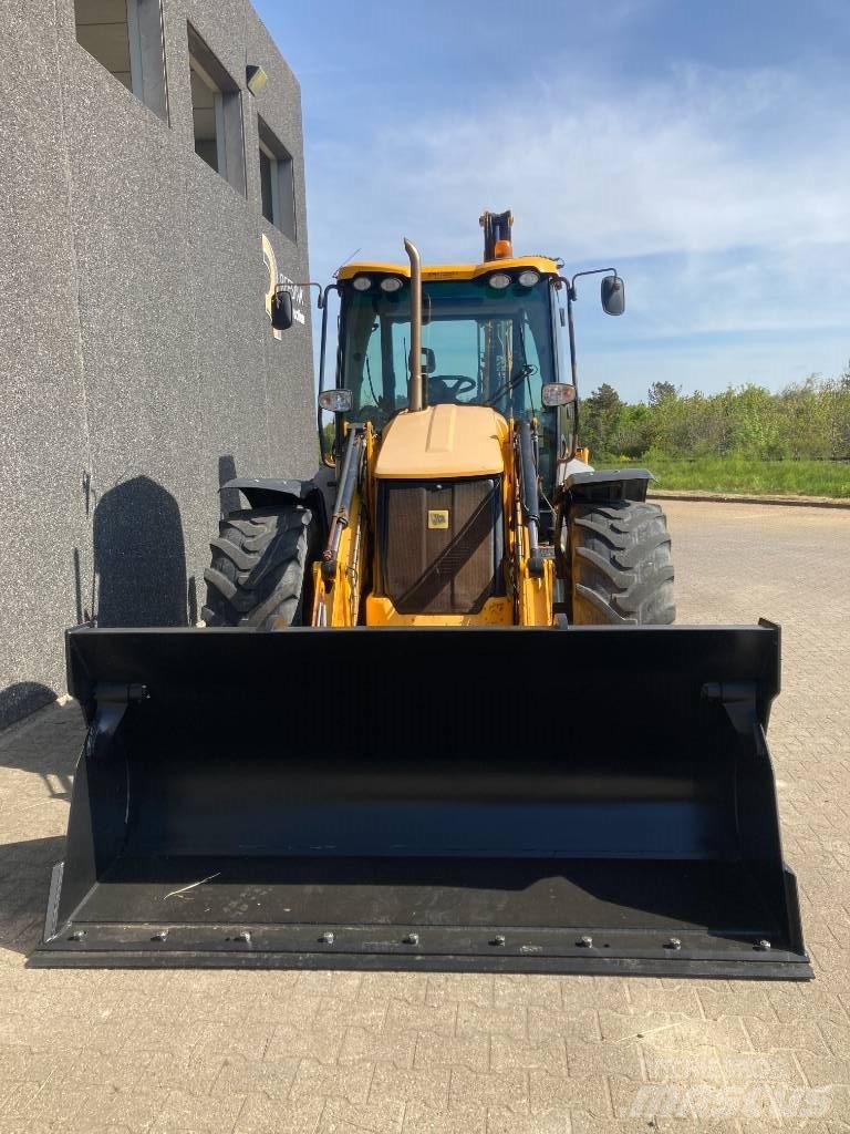 JCB 4 CX Super Koparko-ładowarki