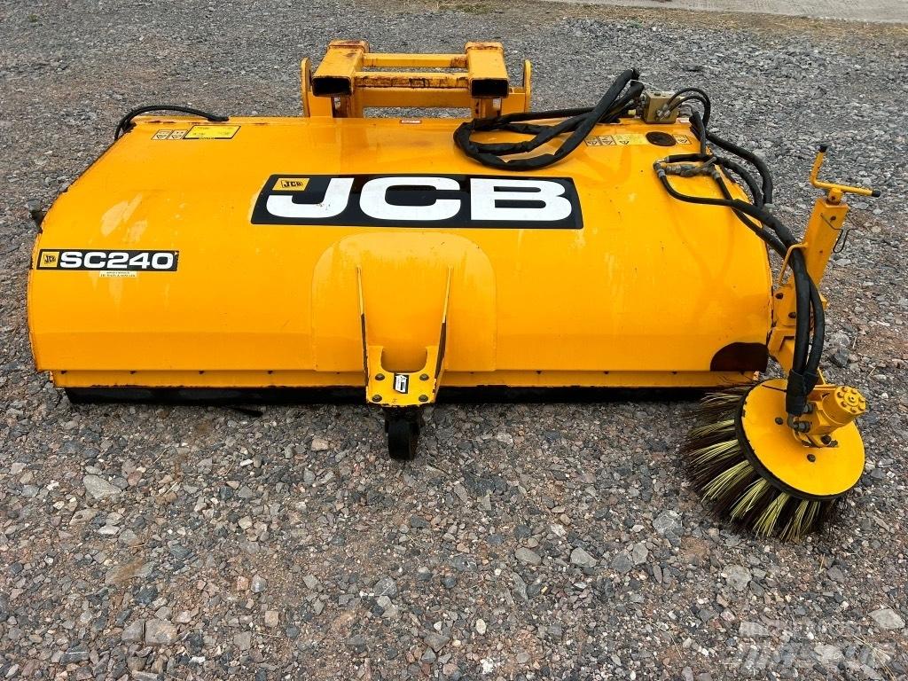 JCB SC 240 Szczotki