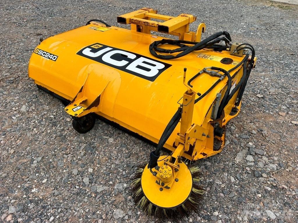 JCB SC 240 Szczotki