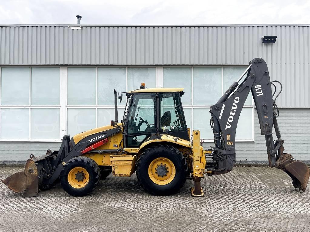 Volvo BL71 Koparko-ładowarki