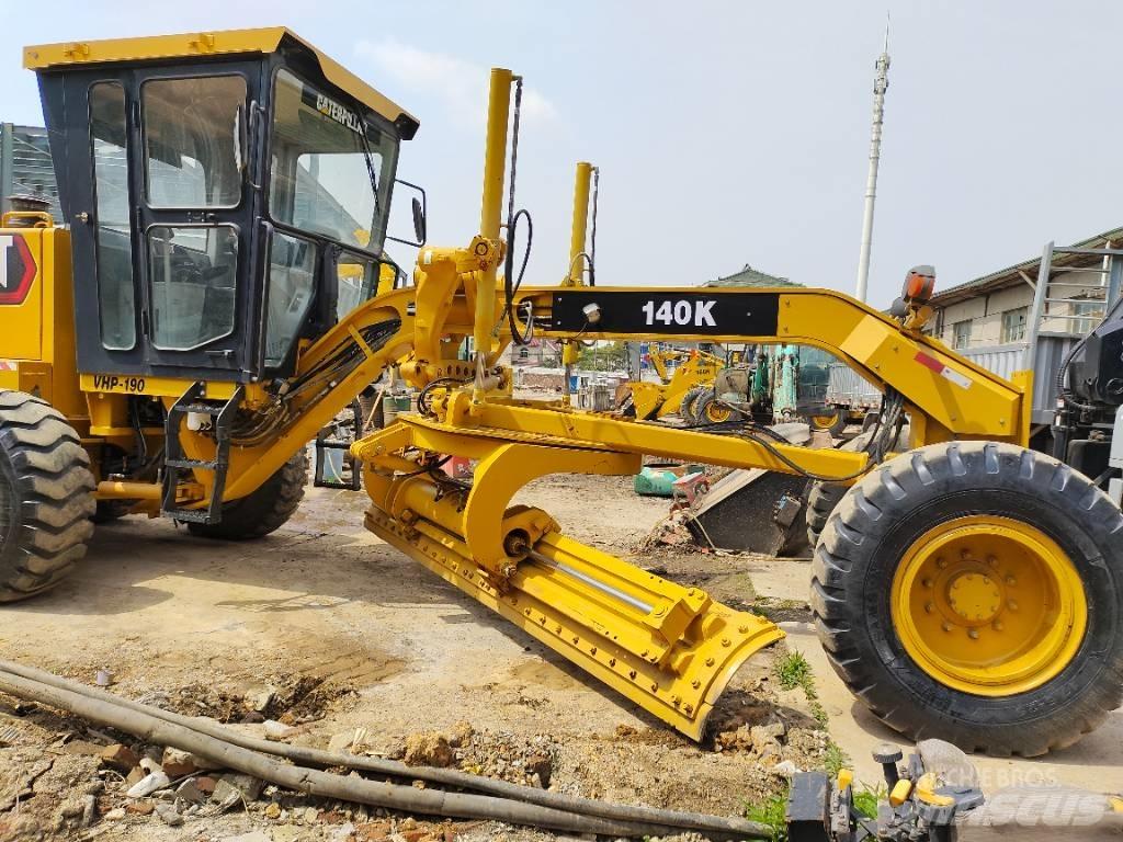 CAT 140 K Równiarki