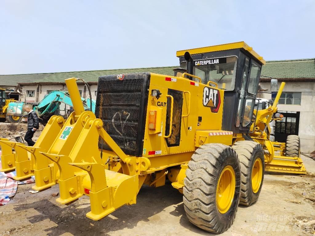 CAT 140 K Równiarki