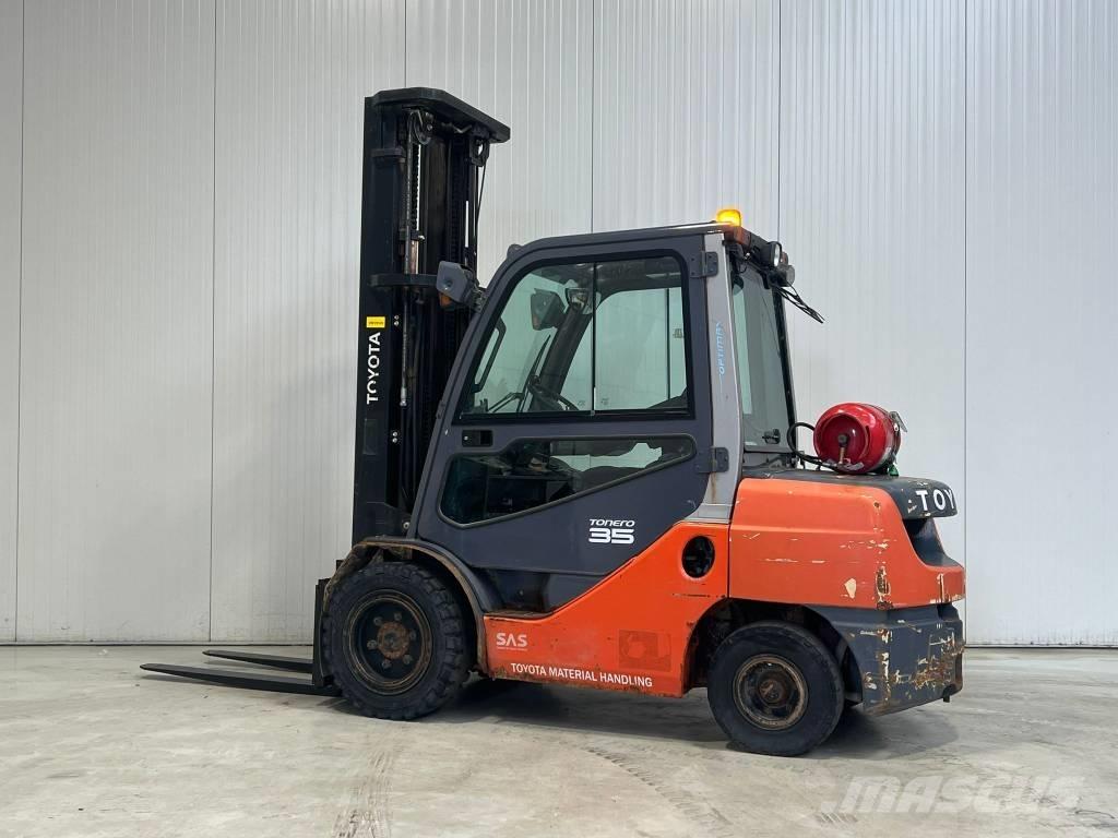 Toyota 02-8FGJF35 Wózki LPG