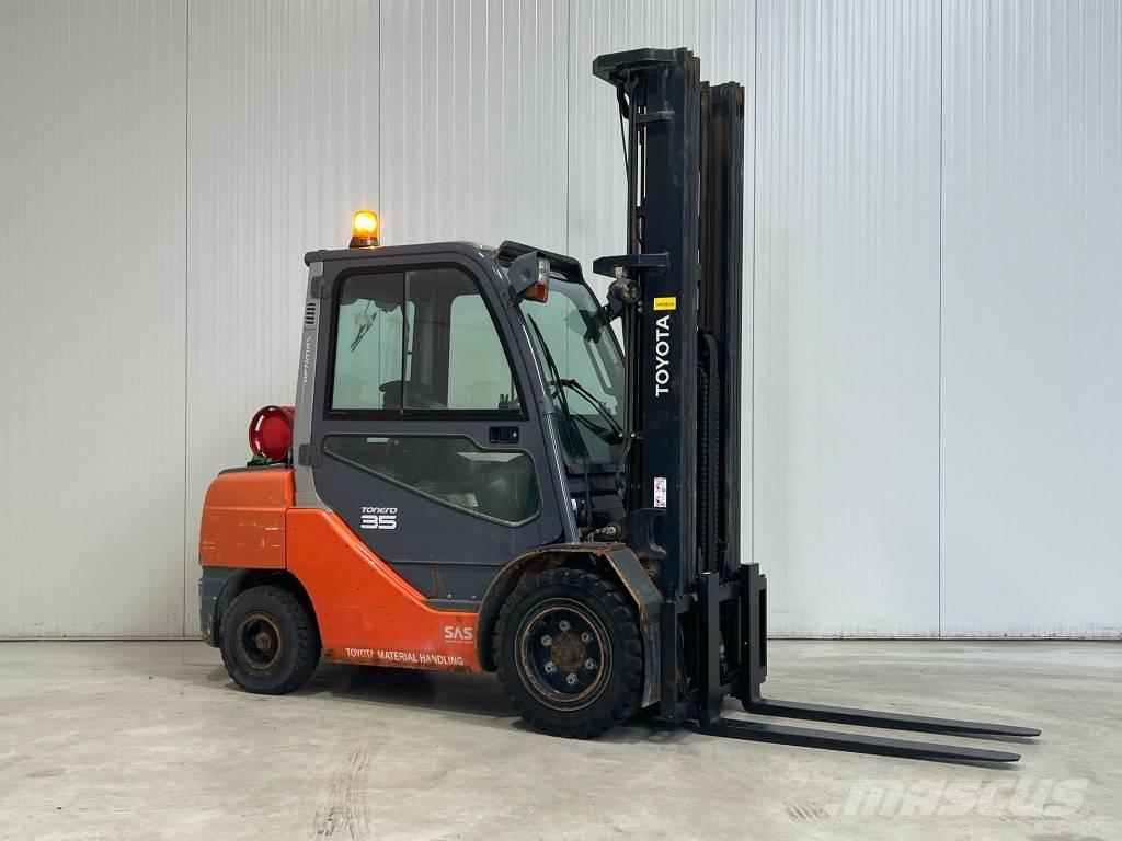 Toyota 02-8FGJF35 Wózki LPG