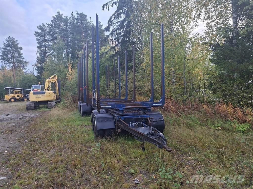 Kome puuperävaunu Przyczepy do przewozu drewna