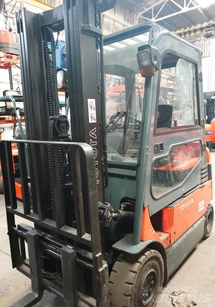Toyota 7 FBMF 25 Wózki elektryczne
