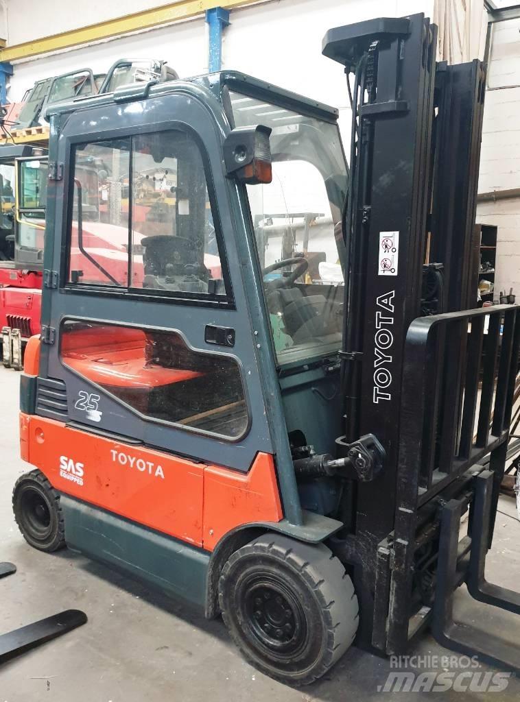 Toyota 7 FBMF 25 Wózki elektryczne