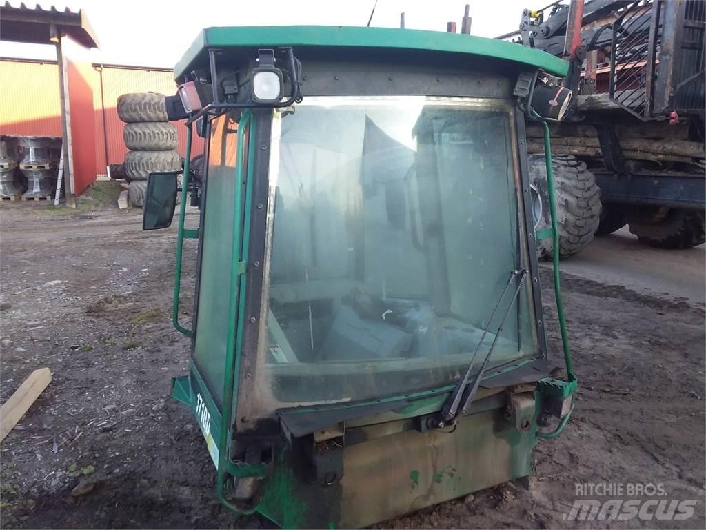Timberjack 1710d Kabiny i wnętrze