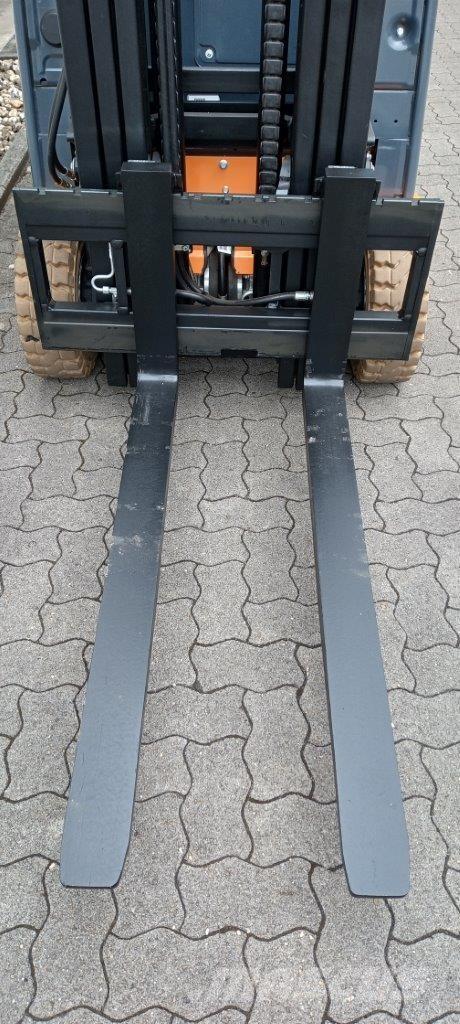 Toyota 8FBM16T Wózki elektryczne