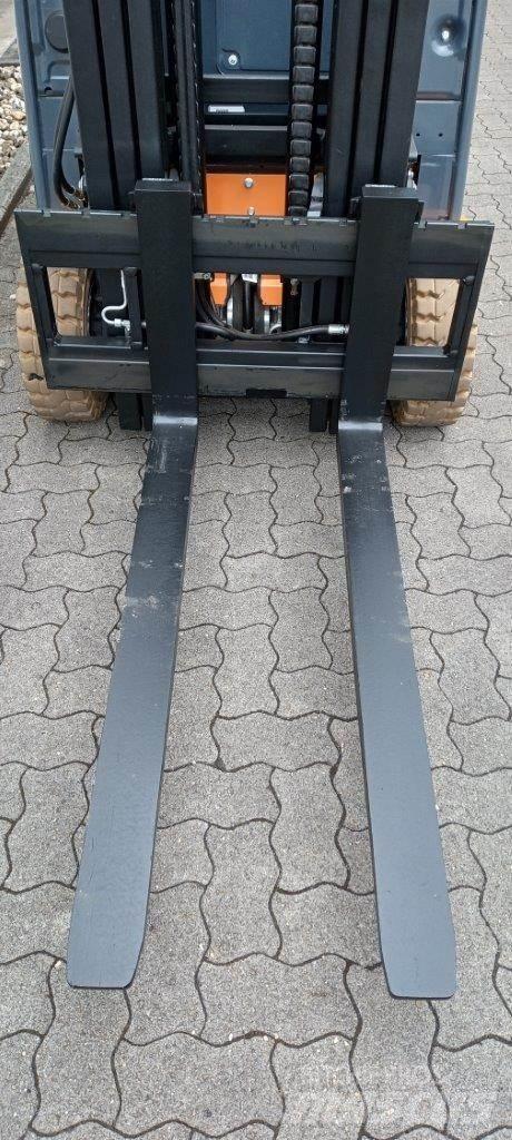 Toyota 8FBM16T Wózki elektryczne