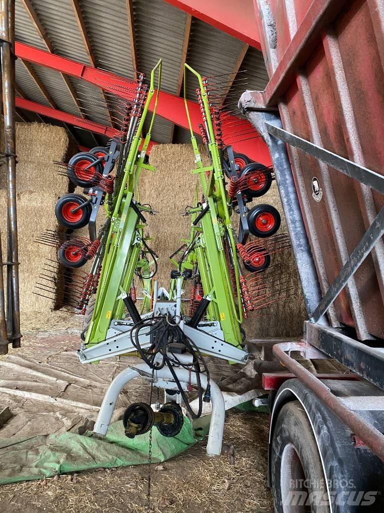 CLAAS Liner 3600 Zgrabiarki i przetrząsacze