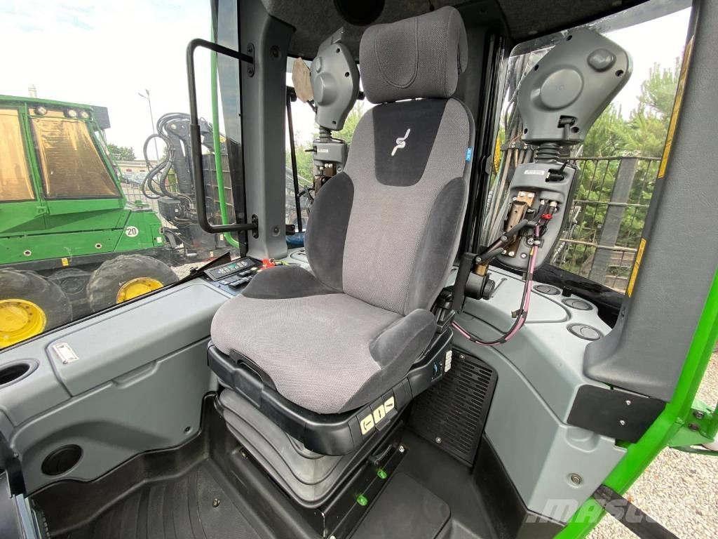 John Deere 1210 E Forwardery