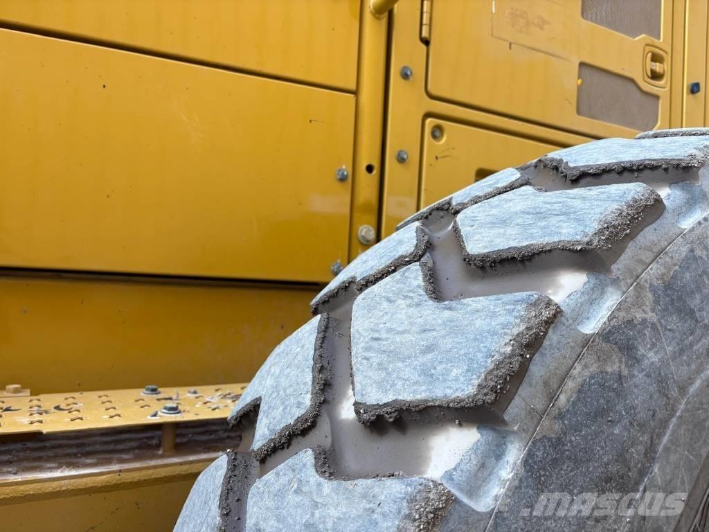 CAT 150 Równiarki