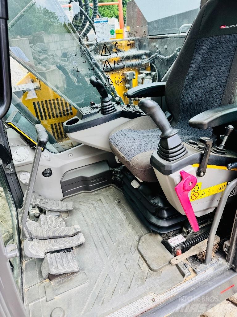 Volvo ECR 145 E Koparki gąsienicowe
