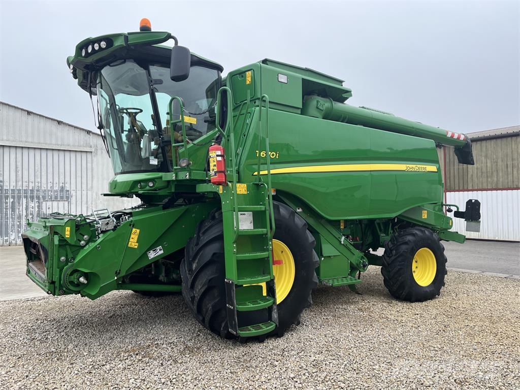 John Deere T670i Kombajny zbożowe
