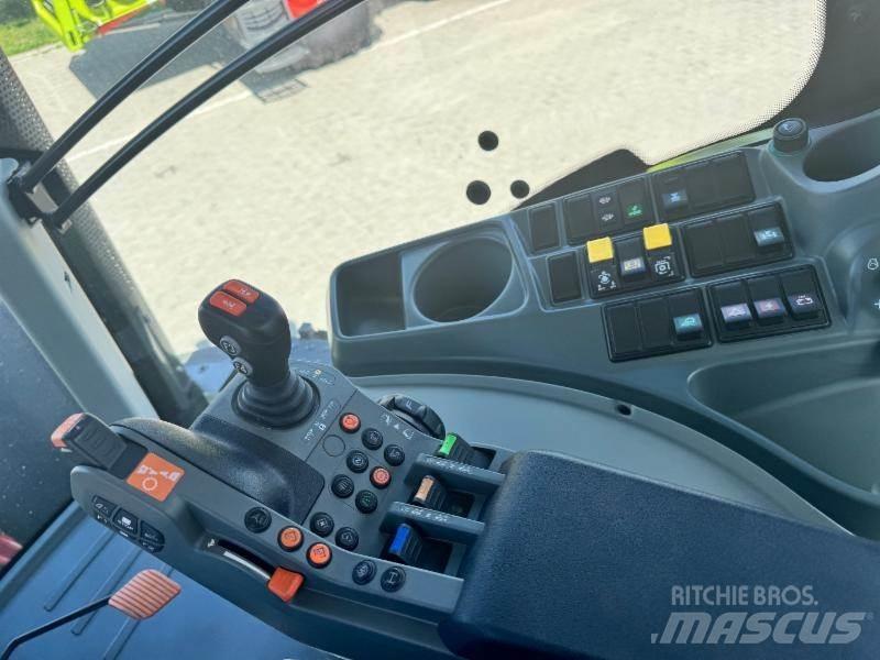 CLAAS AXION 810 Ciągniki rolnicze