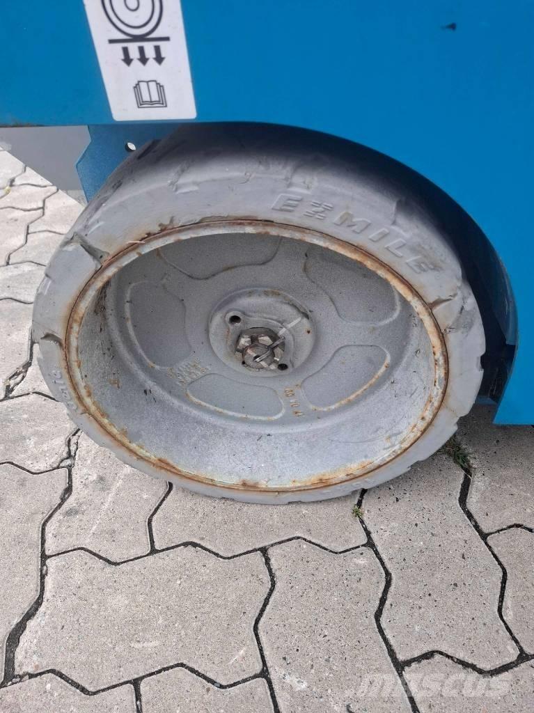 Genie GS 4047 Podnośniki nożycowe