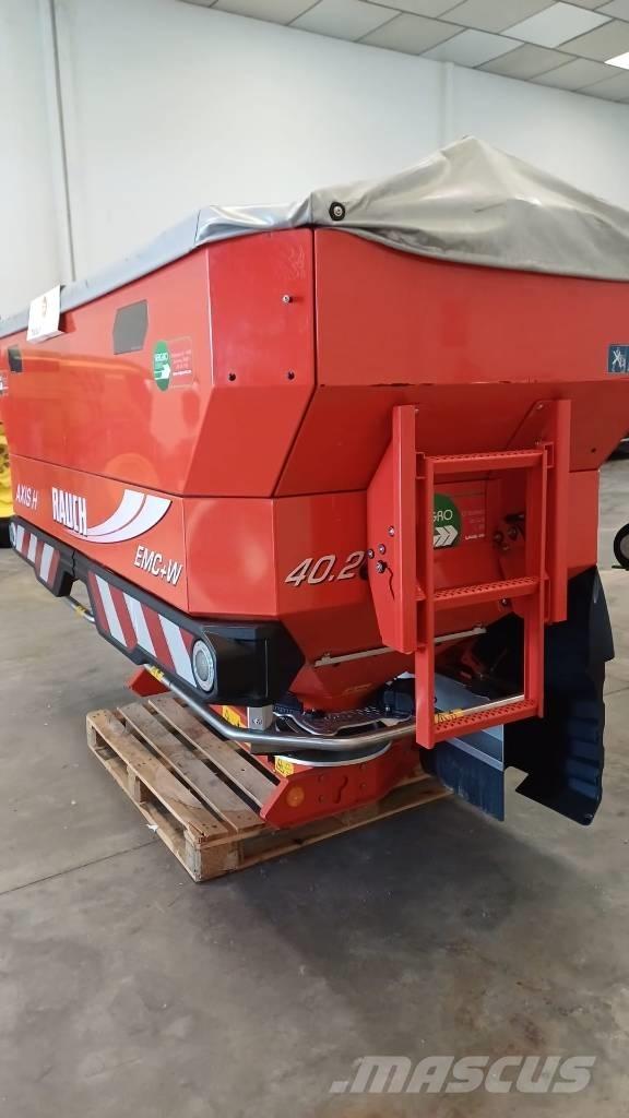  KUN AXIS 40H Rozrzutnik nawozów mineralnych